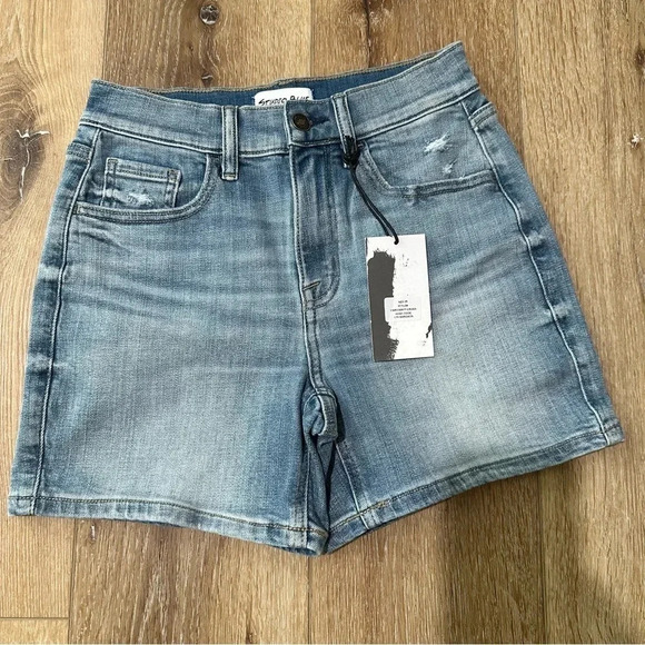 Studio Blue Women's Denim Cotton Blend Shorts in Crossroads Wash Size 25 NWT - Picture 2 of 7